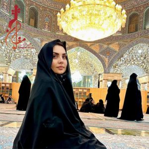تووزلو در قم 300x300 - خواننده زن معروف آذربایجانی شبنم تووزلو با حجاب کامل در مشهد و قم
